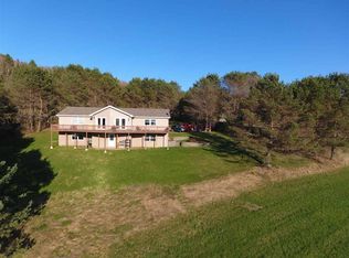 49 Balsam Pl, Lyndonville, VT 05851