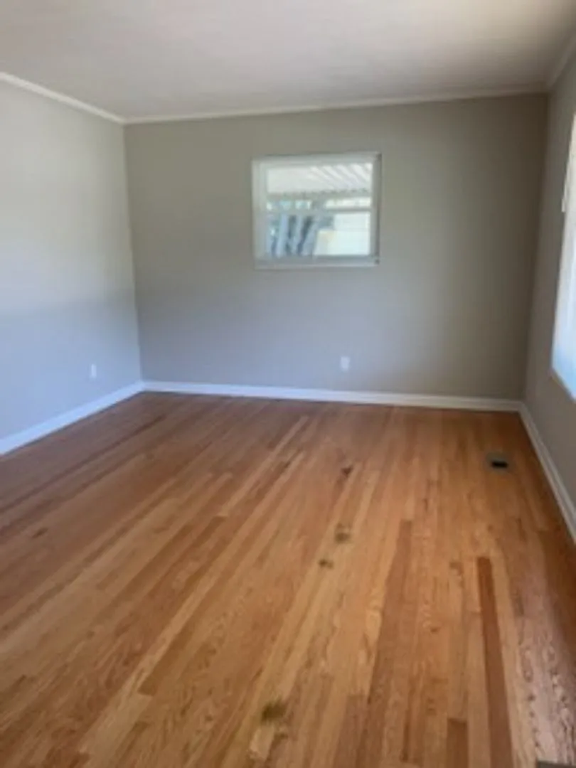 Haywood Dr 740 — Photo 4