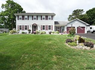 14 Glen Ct, Schenectady, NY 12306
