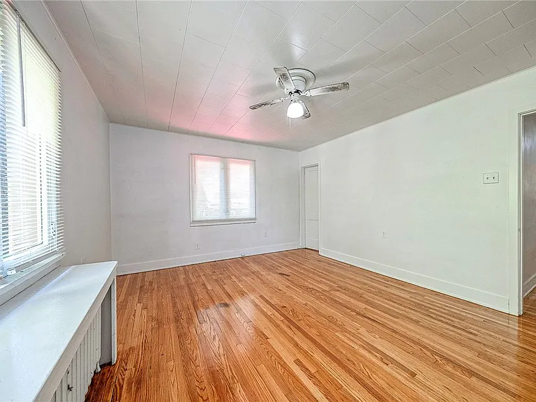 565 Ardmore Blvd — Photo 21