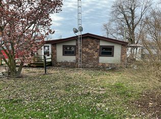 145 W Rudolph St, Montgomery, IN 47558