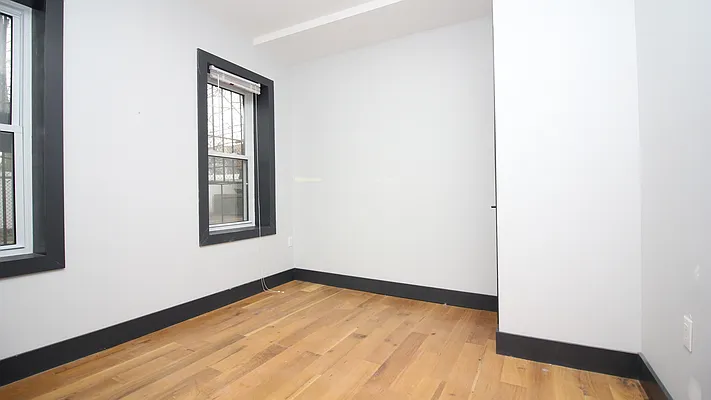 Rented by Nooklyn NYC LLC | media 23