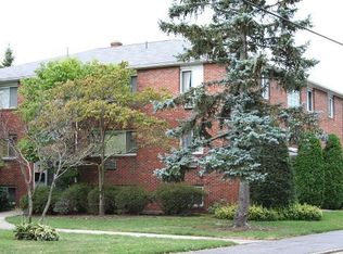 259 Evergreen St APT 2, Pawtucket, RI 02861