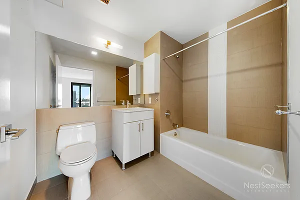 Rented by Nest Seekers International | media 29