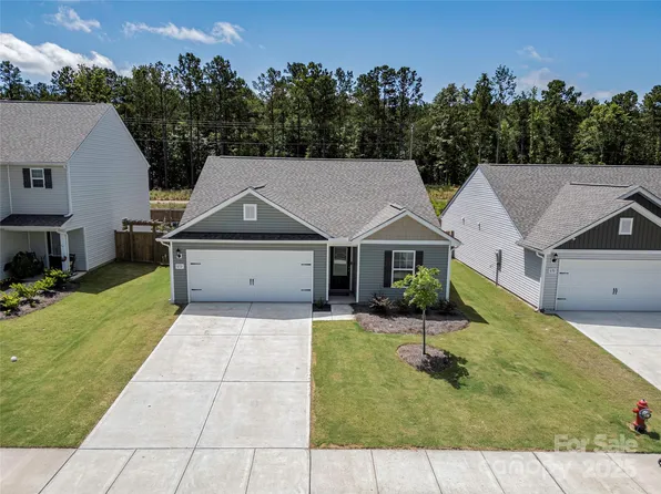 672 Lamorak Pl, Richburg, SC 29729