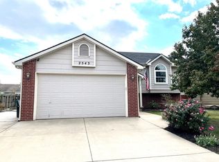 2543 E Fairchild St, Wichita, KS 67219