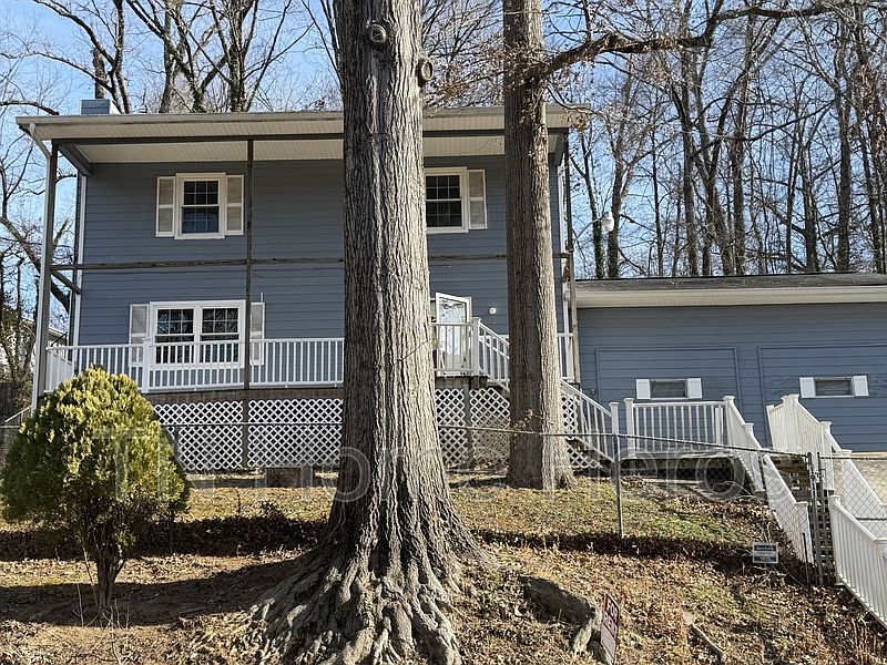 1st image of 1911 Laurans Ave
