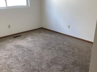 118 Sharon Dr, Morris, IL 60450