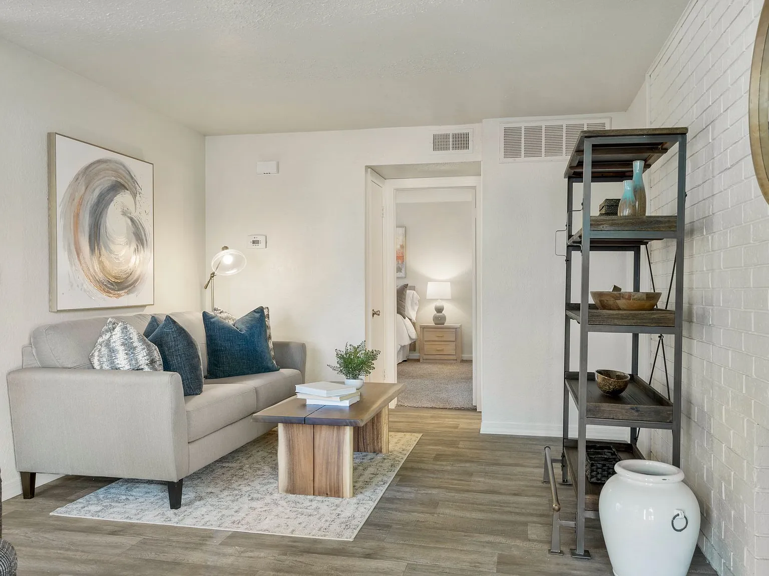 Wimbledon Place- Look and Lease Today and Save $200.00 OFF RENT! — Photo 2