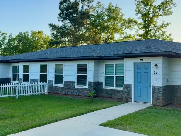 2 Canterberry Cir #A, Foley, AL 36535