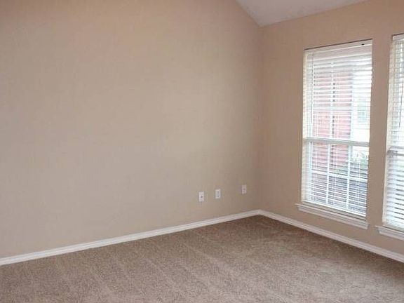 Study or possible 4th bed