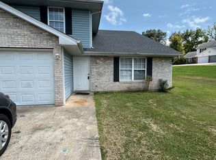 5559-5561 E Pinehurst Ln, Columbia, MO 65202