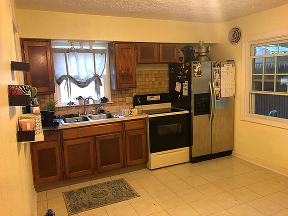 5th image of 2334 Suncrest Dr