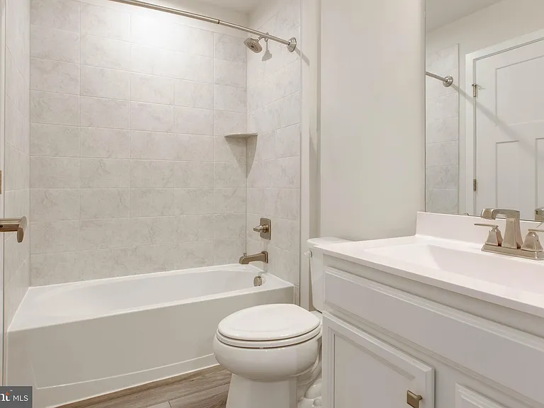 7523 Bharat Way — Photo 29