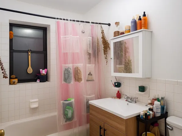 270 Harrison Avenue image 13 of 24