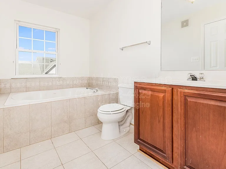 9875 Dochart Sound Ln — Photo 18