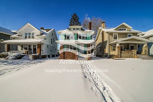 1217 N Bourland Ave Photo 1