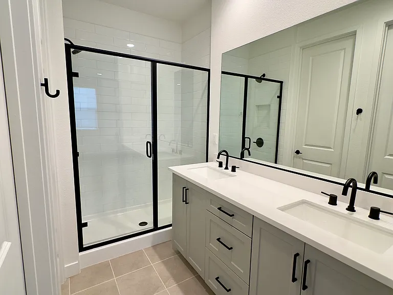 2209 N Cordon Gln — Photo 8