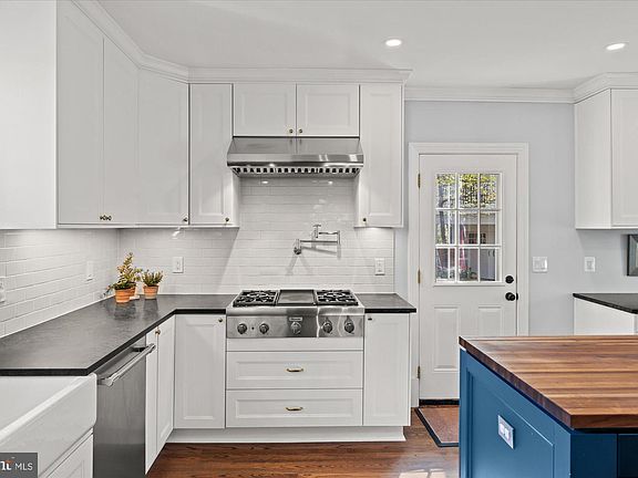 5th image of 6210 Randall Ct