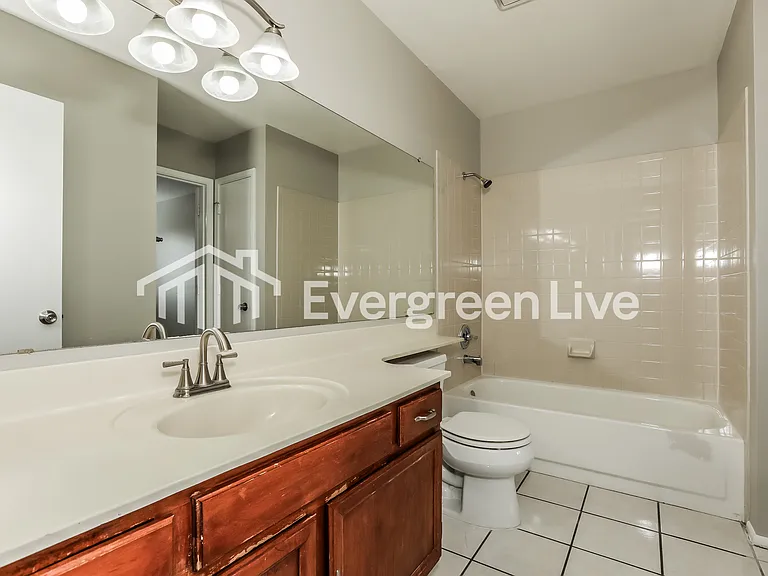 921 S Val Vista Dr — Photo 13