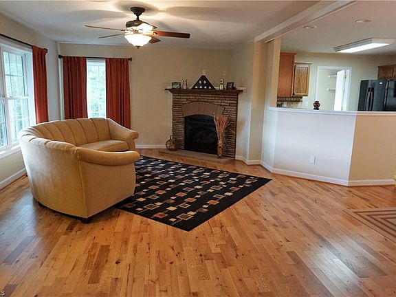 4th image of 273 Megan Ln