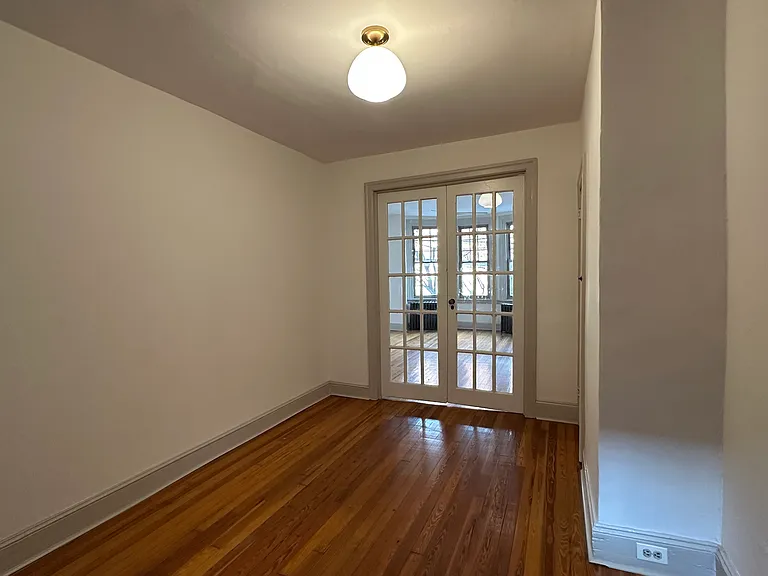 208 Fairmount Ave — Photo 12