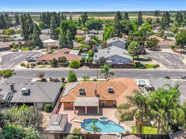 493 Timmy Ave, Clovis, CA 93612