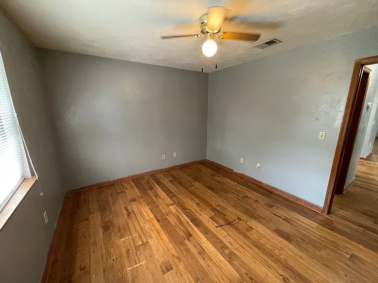 358 Hayden Rd — Photo 4
