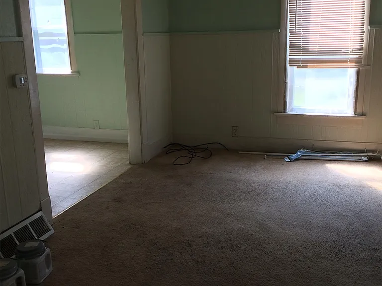 409 Norwood Ave — Photo 10