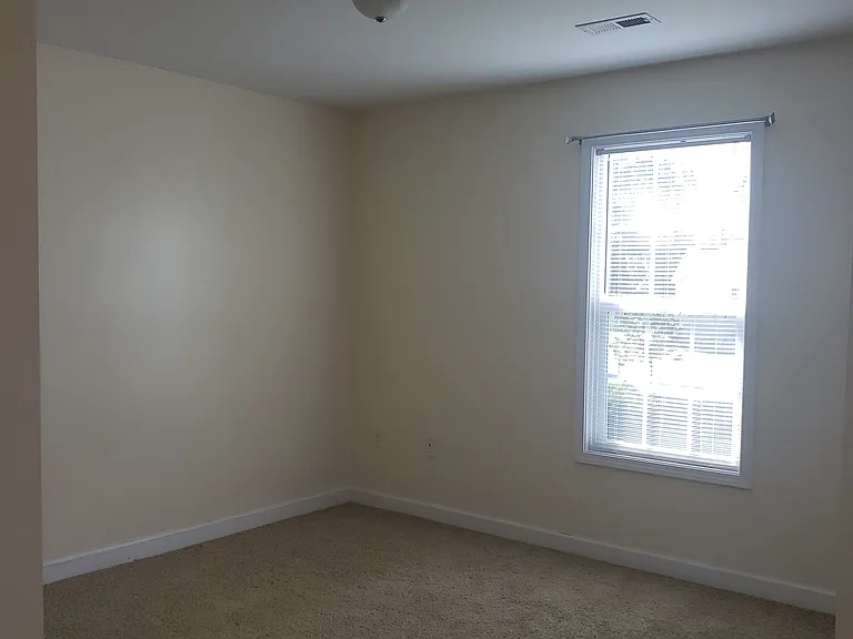 5911 Crown Ridge Ct — Photo 8