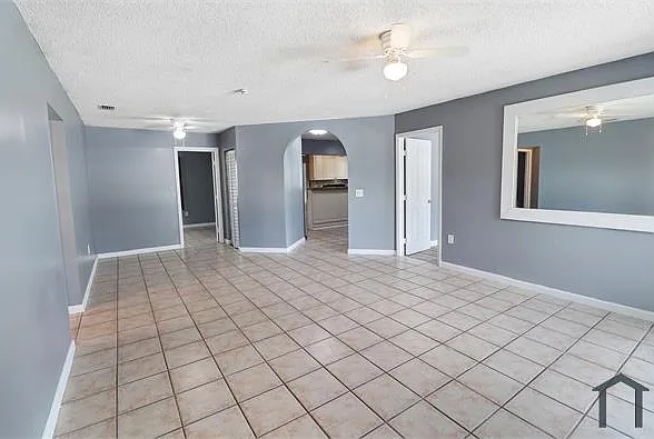 12321 NW 29th St — Photo 3