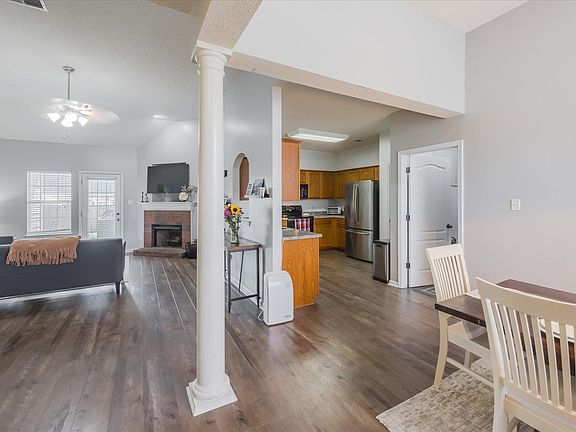 4th image of 8573 Napoli Dr