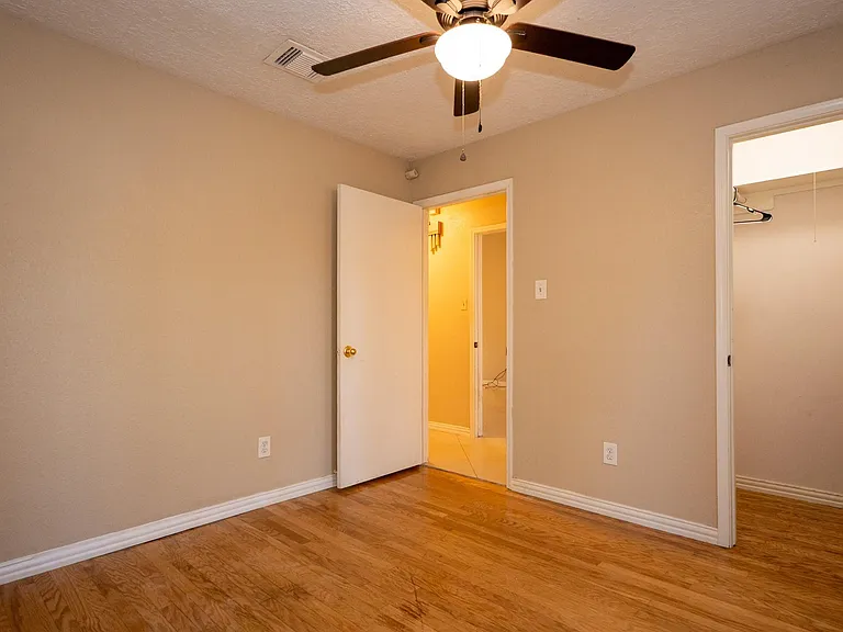 22811 Elkana Deane Ln — Photo 22
