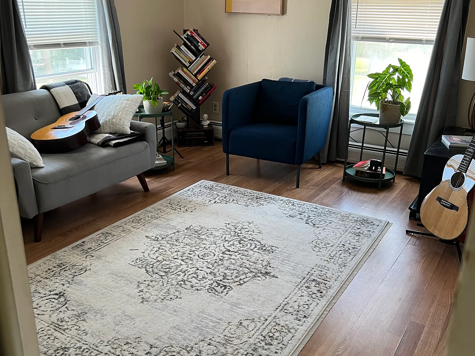 2 bed, 750 sqft, $1,600 — Photo 2