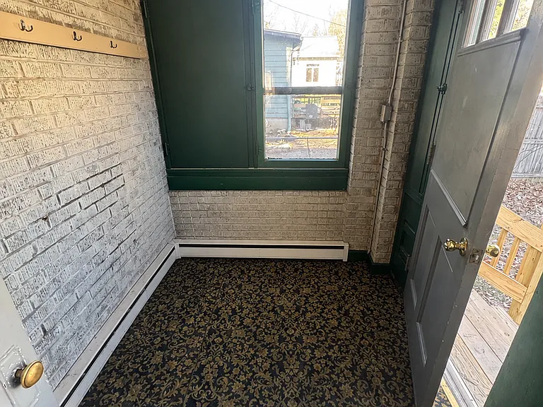 1017 Vine St — Photo 3