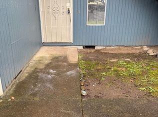 5495 A St #912, Springfield, OR 97478