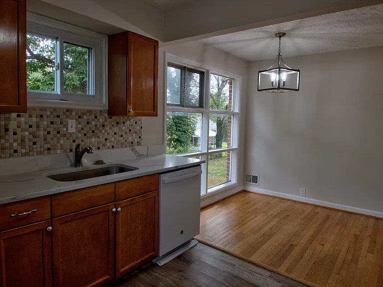 505 Nassau St — Photo 21