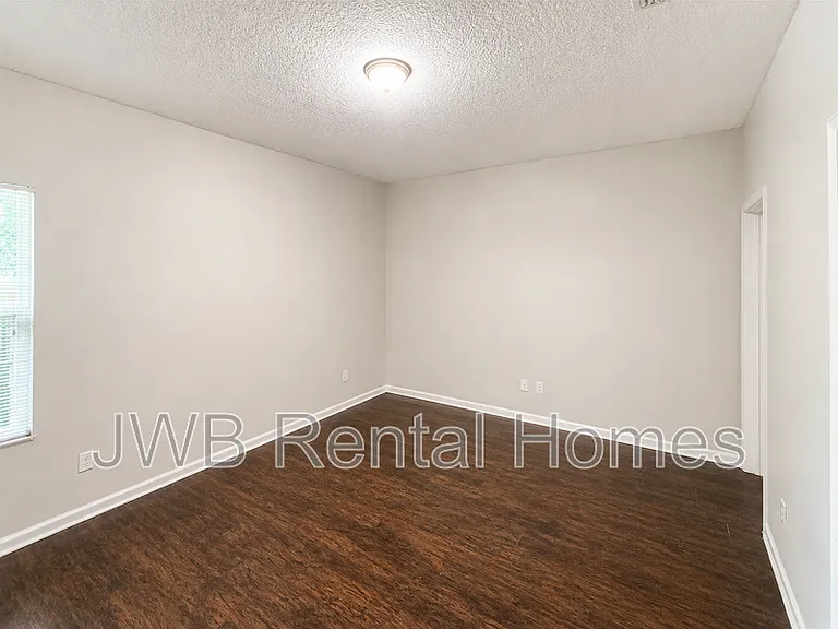 8520 Cocoa Ave — Photo 8