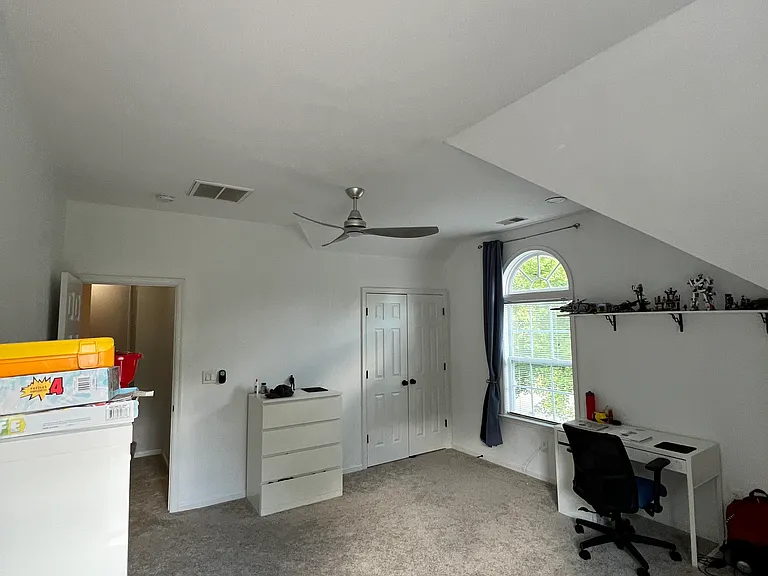 812 Bryson Arch — Photo 32