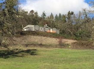 325 Wild Iris Ln, Roseburg, OR 97470