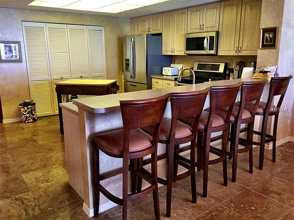 4th image of 19710 Gulf Blvd APT 503