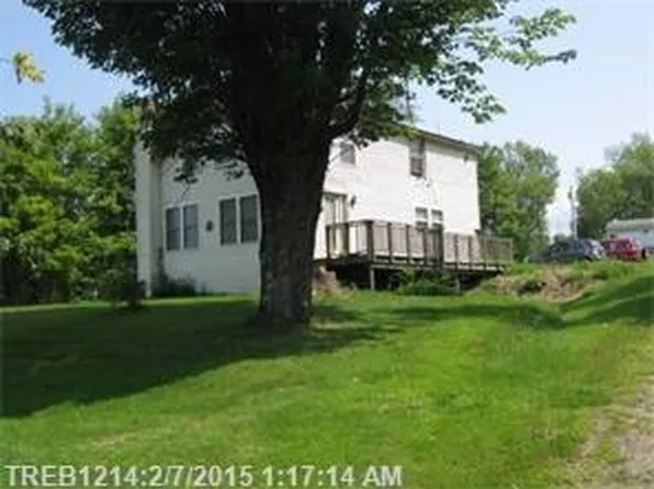 1157 Lakeview Dr, China, ME 04358