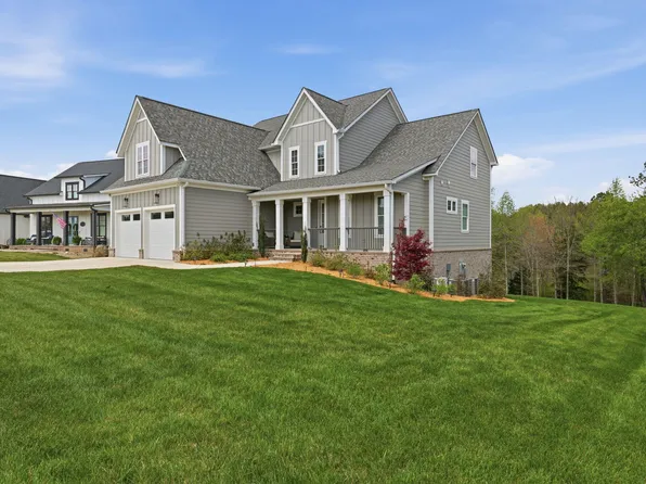 912 Equestrian Dr, Soddy Daisy, TN 37379