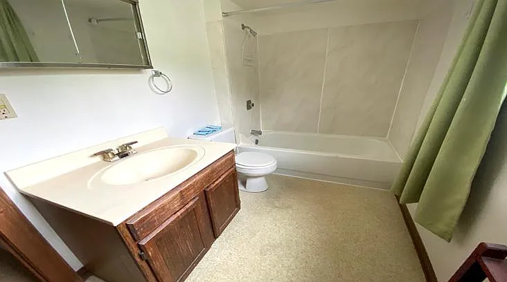 512 Stewart Ave #7 — Photo 9