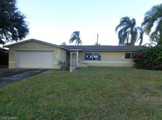 214 Fireside Ct, Lehigh Acres, FL 33936