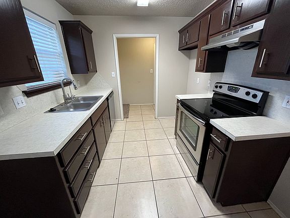 4th image of 8222 Avenue X