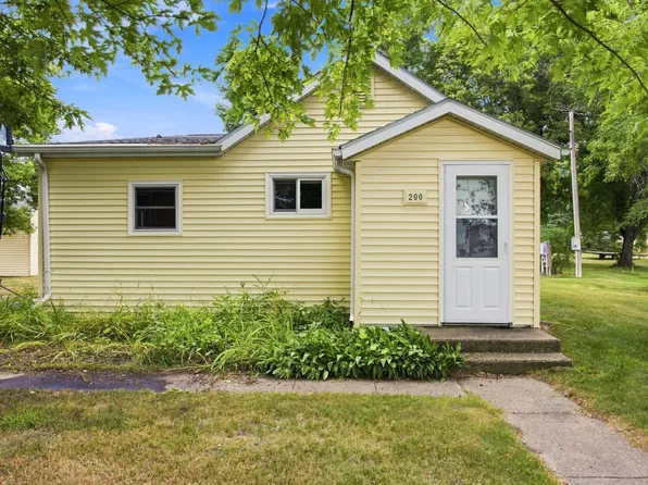 200 Grant St N, Colfax, ND 58018