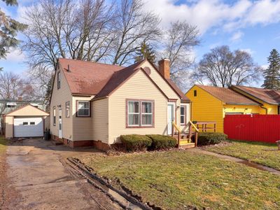 1724 Division St, Saginaw, MI, 48602