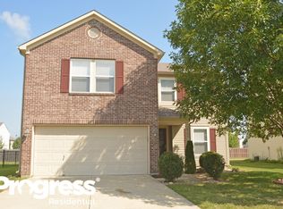 6792 W Raleigh Dr, McCordsville, IN 46055