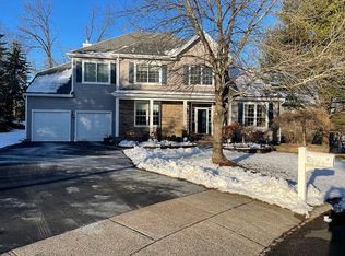 21 Abraham Rd, Whitehouse Station, NJ 08889